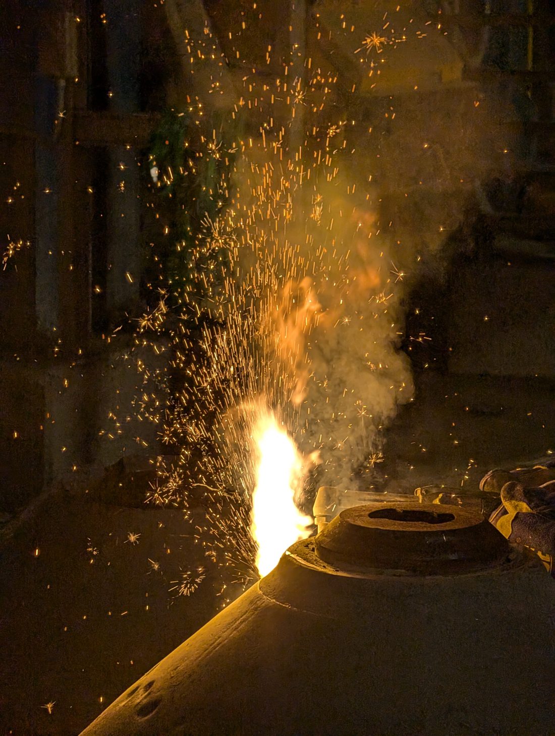 Cutting worn components free during the repair